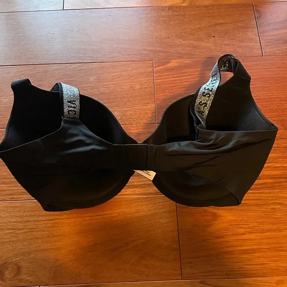 Victoria's Secret Black Bra with Patterned Straps - Picture 3 of 3